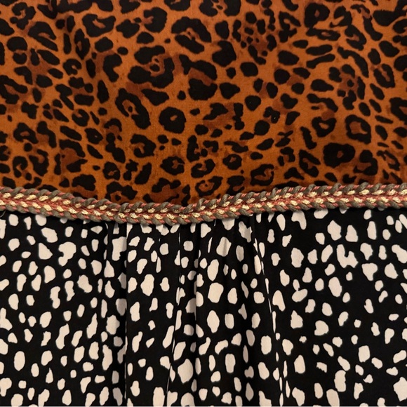 Anthropologie THML Leopard Print Sheer Long Sleeve Keyhole Blouse size Medium - Picture 7 of 11